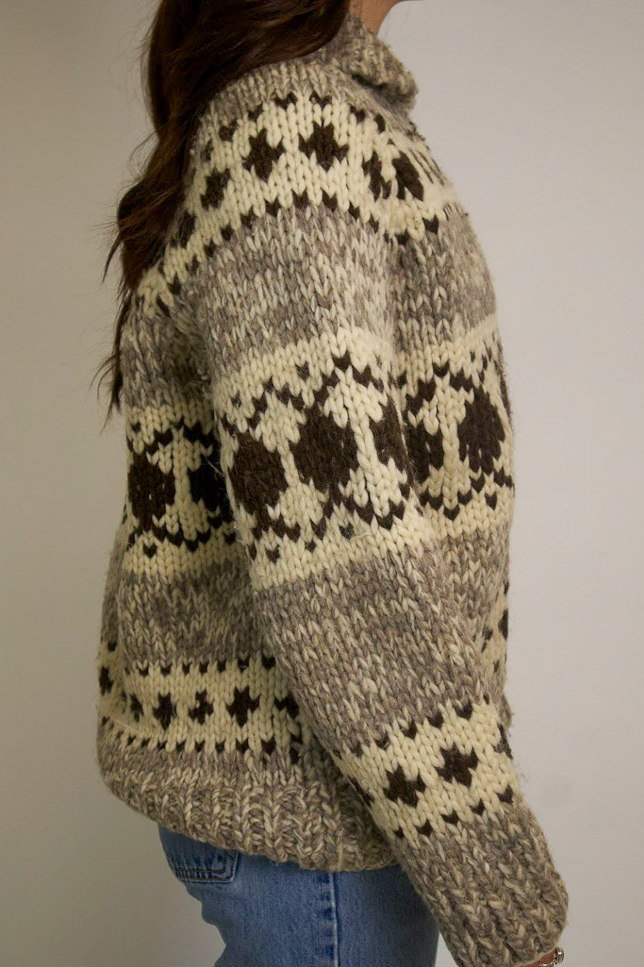 1A-186-CH Hand Knit Cowichan Sweater