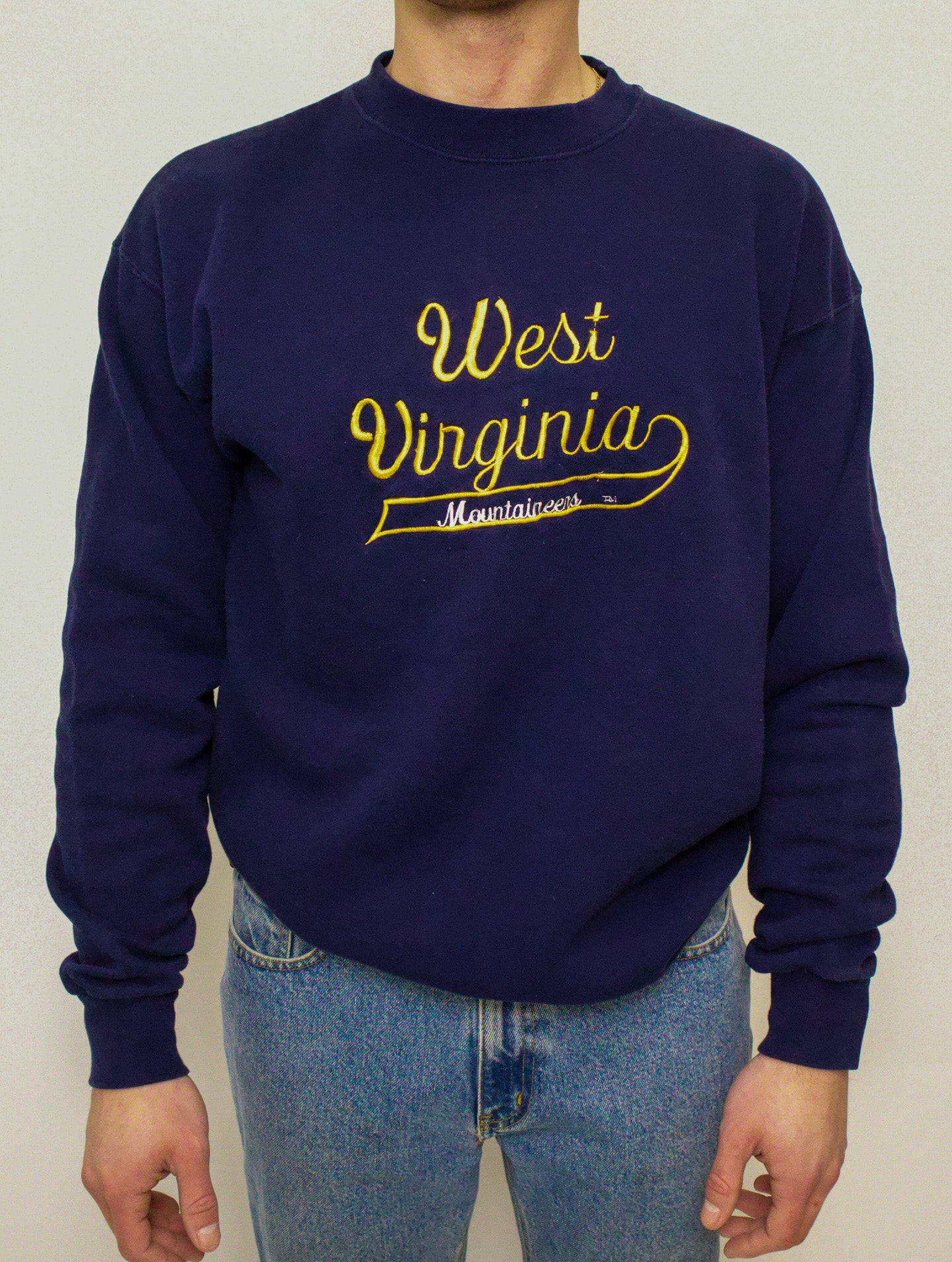 1A-84-CH Navy Mountaineers Crewneck