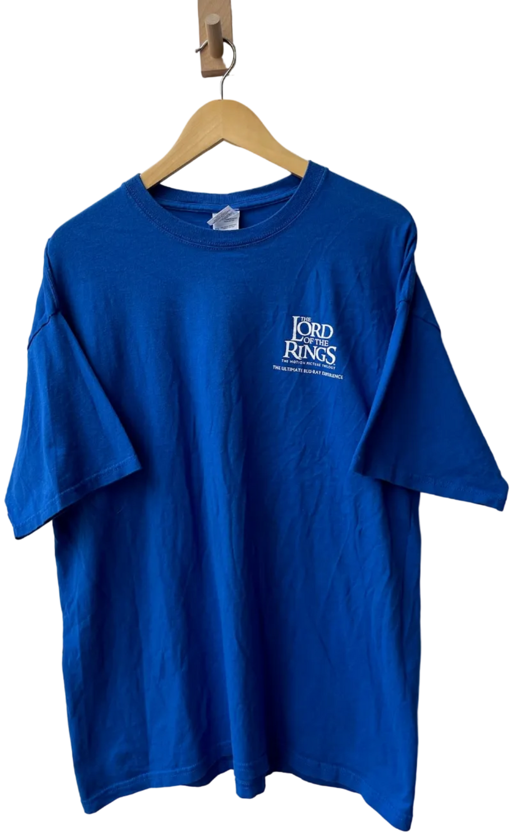 11-657-CH LOTR Blu-Ray Tee