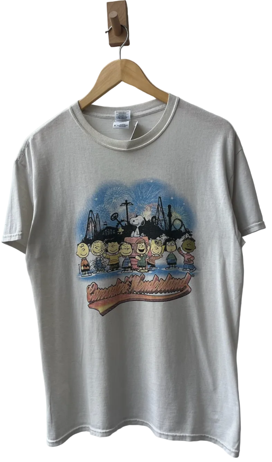 11-571-CH Peanuts Canadas Wonderland White T