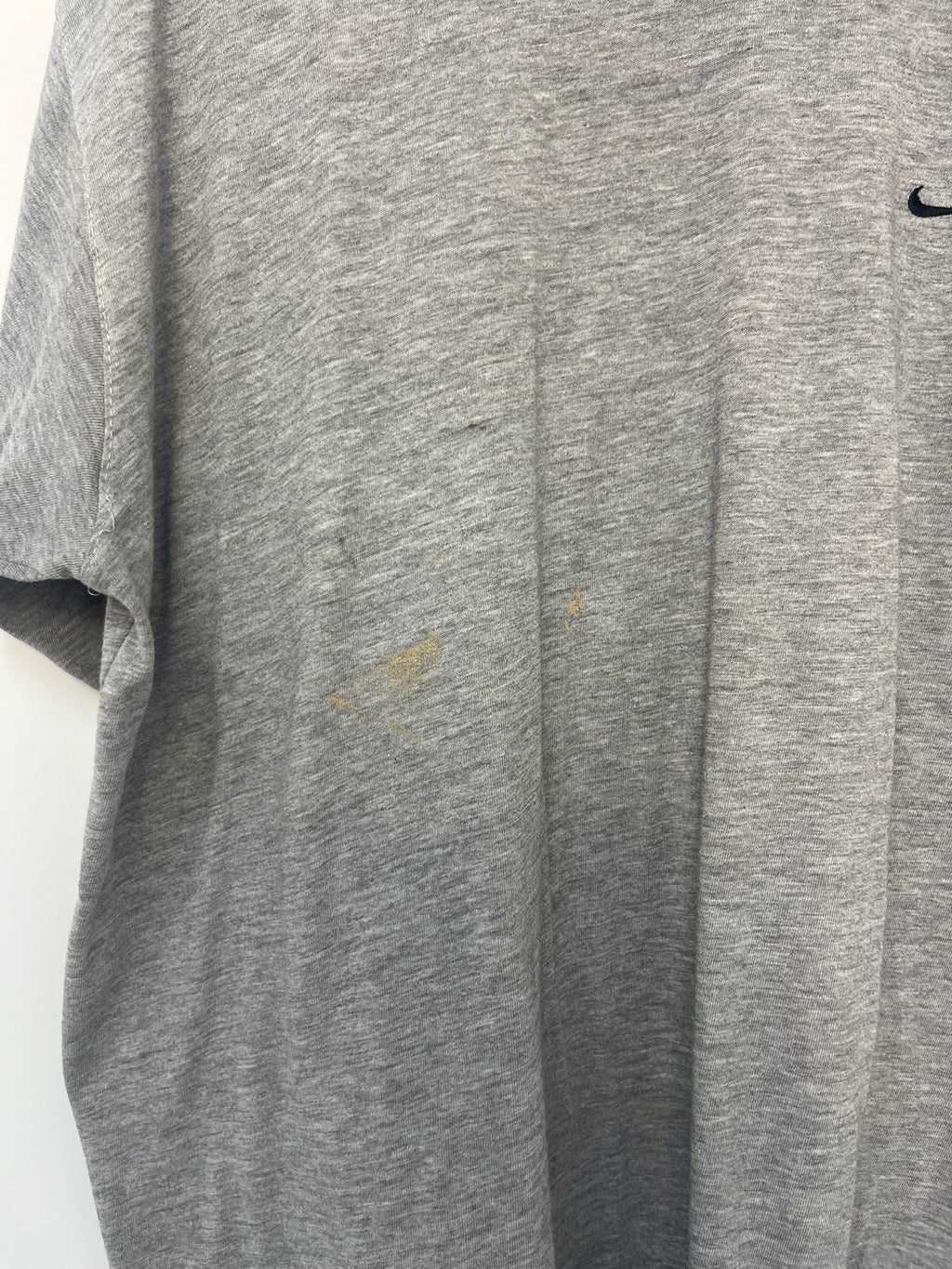 1A-32-CH Grey Nike Tee