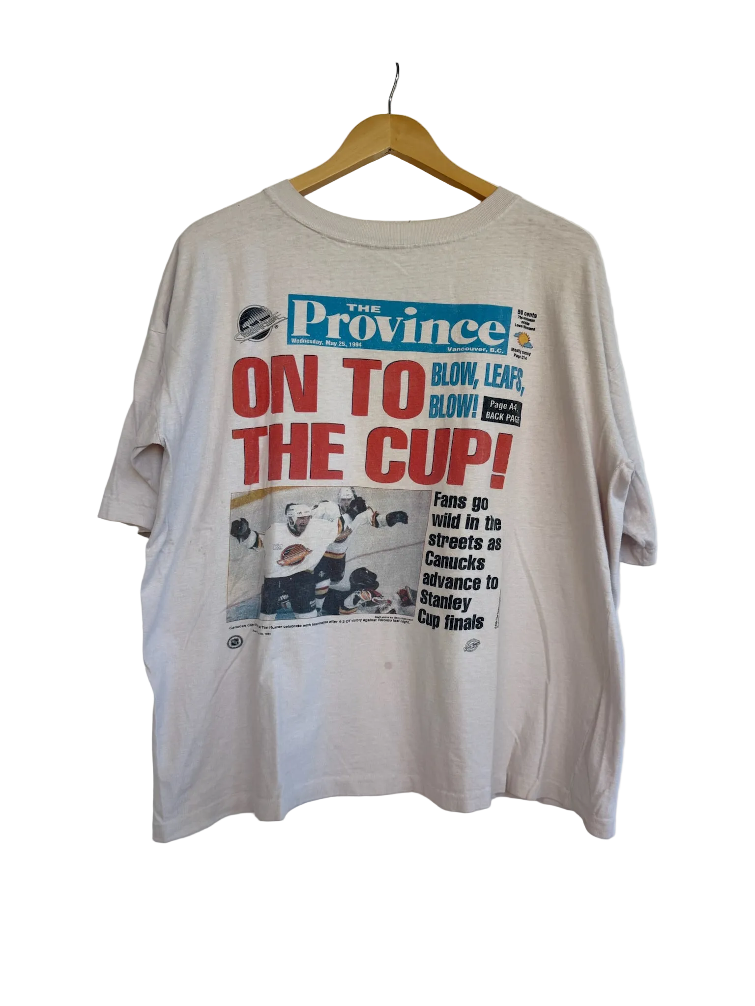 11-583-CH On the Cup' White Sports Vintage T